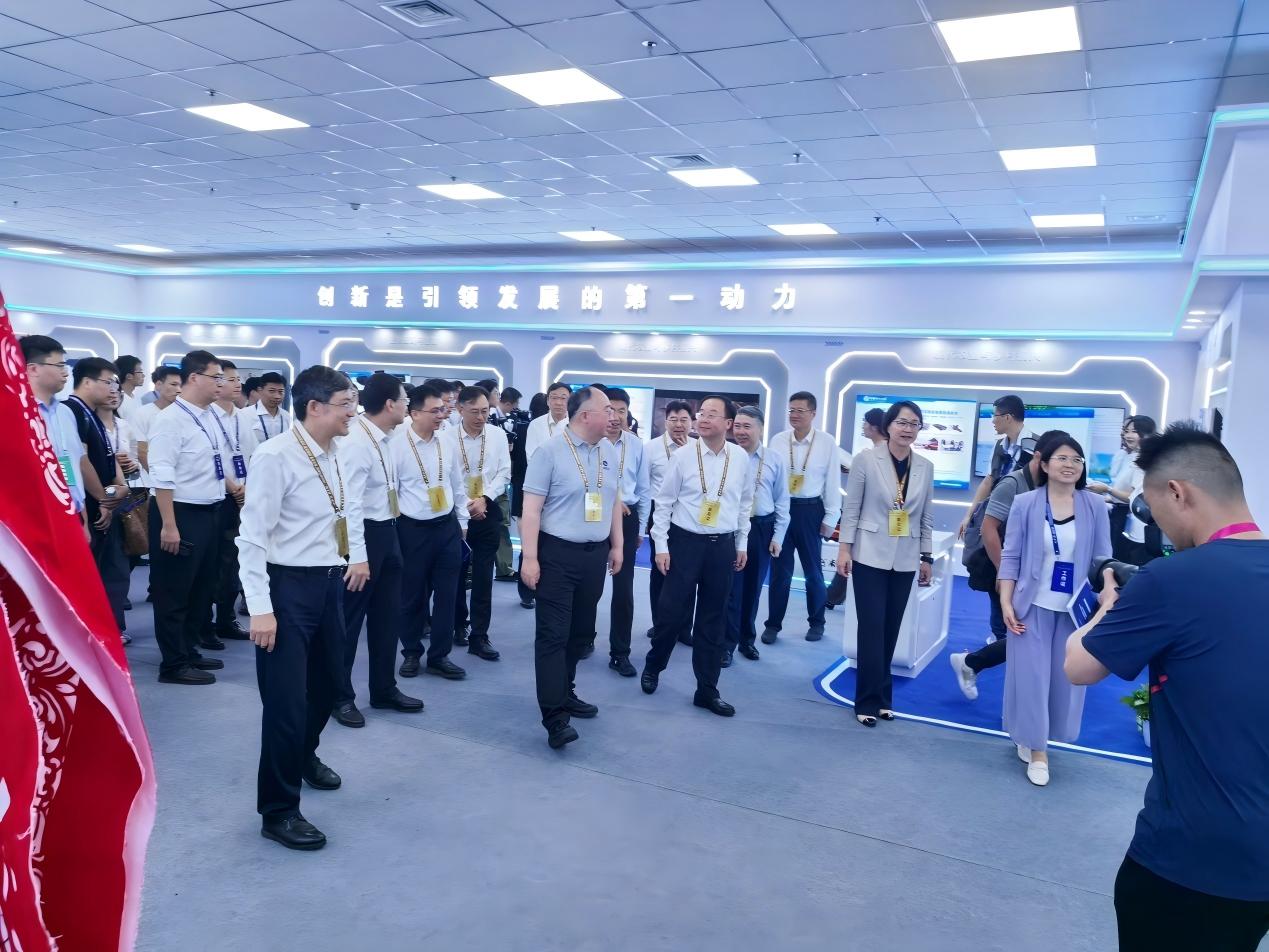 河南省“豫你攜手創贏未來”大學生創新創業大賽斬獲佳績 一銀兩銅彰顯創新實力，數字文化創意內容應用服務脫穎而出